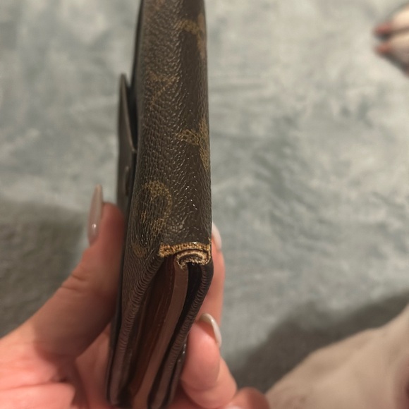 Louis Vuitton Vintage Monogram Coated Canvas Elise Compact Wallet - Picture 9 of 13